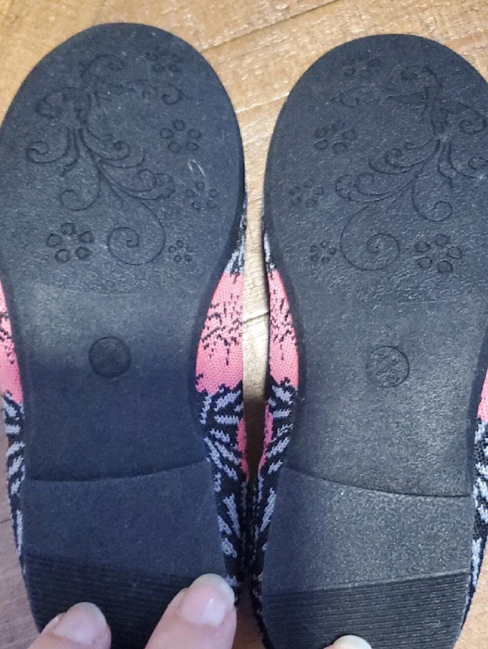 Lily & Dan Girls' Black and Pink Floral Knit Ballet Flats
